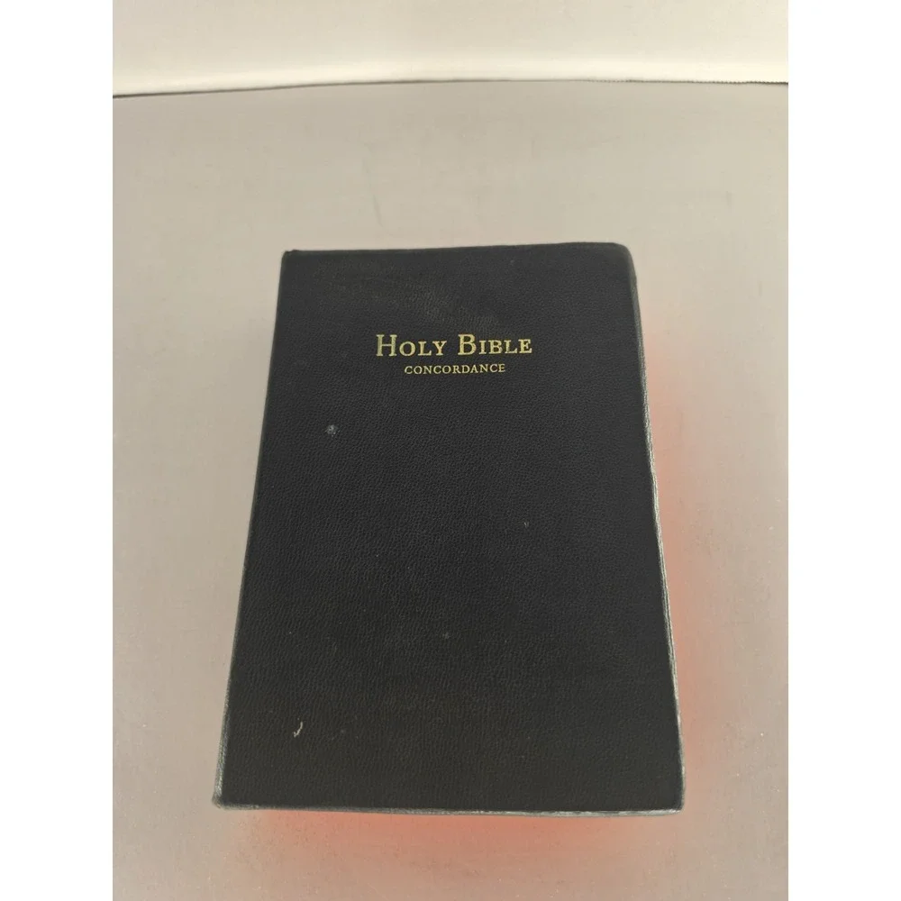 Vintage Holy Bible KJV Red Letter Concordance World Publishing Self Pronouncing